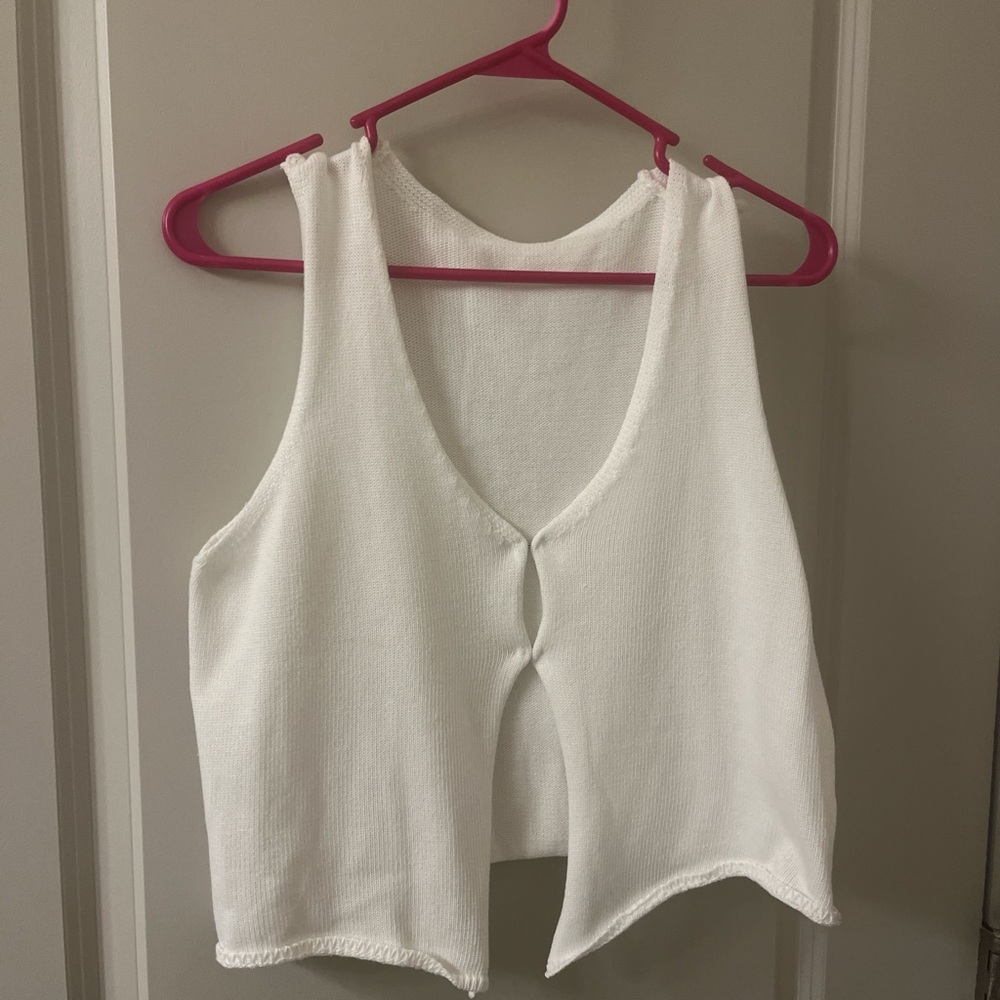 SHEIN White Button Down Sleeveless Top